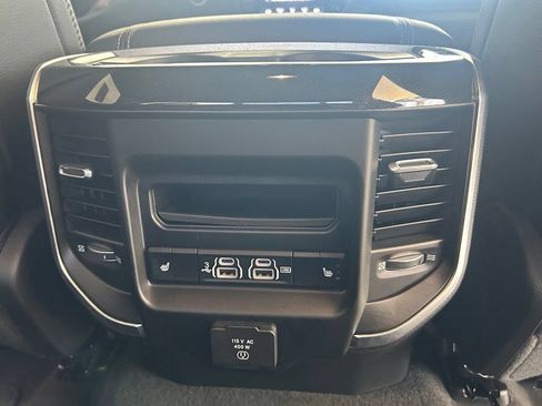 Used 2020 RAM 1500 Laramie RWD image 35