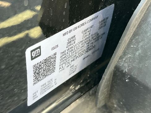 Used 2025 Chevrolet Trax LT image 28