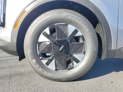 New 2026 Kia Sportage LX FWD image 7