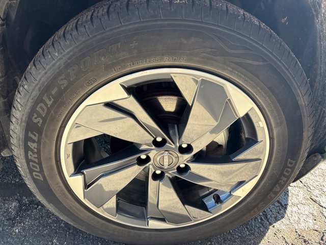 Used 2024 Nissan Rogue SV FWD image 27