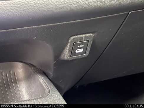 Used 2023 Toyota Corolla LE FWD image 23