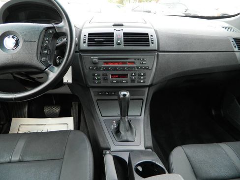 Used 2004 BMW X3 3.0i image 16