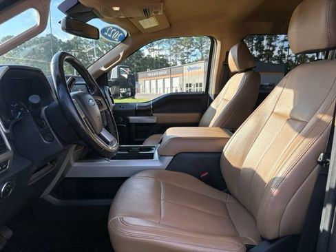 Used 2022 Ford F350 Lariat w/ Lariat Ultimate Package RWD image 8