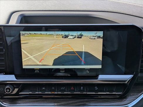 Used 2023 Chevrolet Silverado 1500 LT Trail Boss w/ Convenience Package II image 13