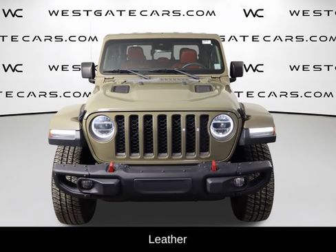 Used 2020 Jeep Gladiator Rubicon AWD/4WD image 2