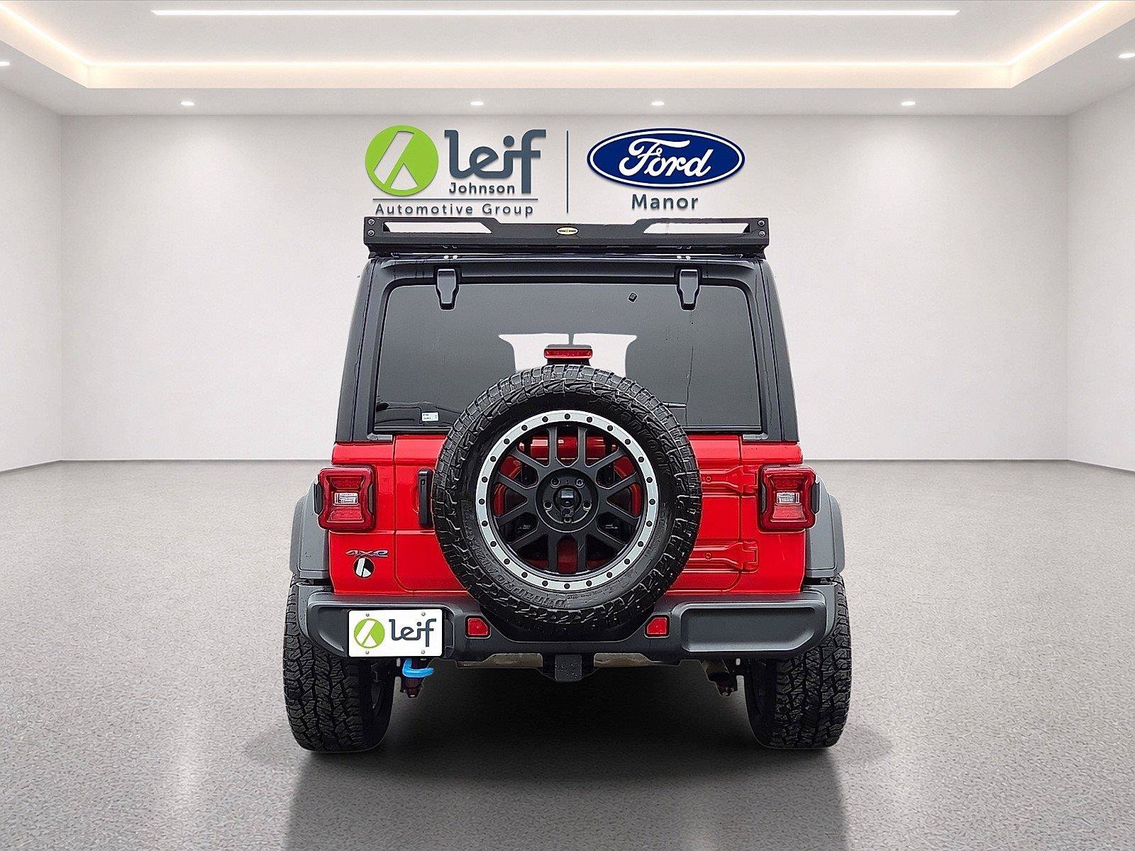 Used 2023 Jeep Wrangler Unlimited Rubicon 4xe AWD/4WD image 6