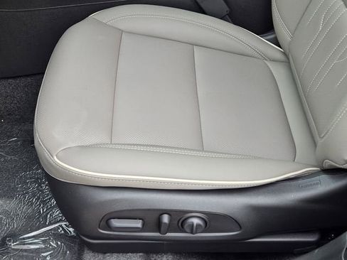 New 2026 Buick Envista Sport Touring FWD image 17