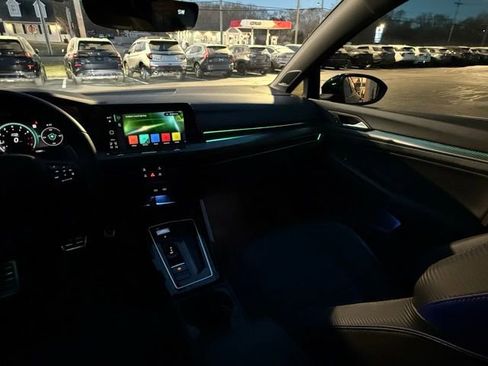 Used 2024 Volkswagen Golf R image 49