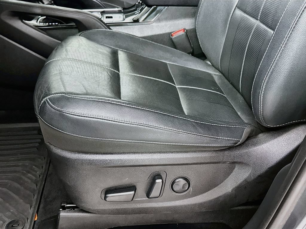 Used 2022 Kia Telluride EX w/ EX Premium Package FWD image 9