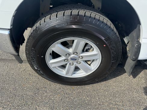 Used 2022 Ford F150 XLT w/ Equipment Group 301A Mid image 9