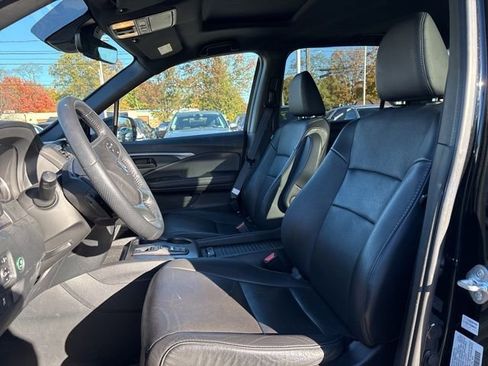 Used 2023 Honda Passport EX-L image 10