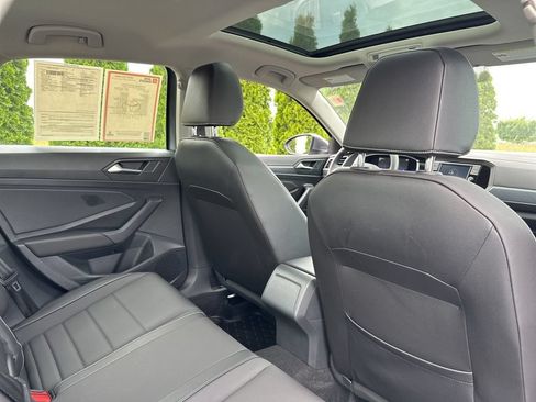 Used 2023 Volkswagen Jetta SE FWD image 30