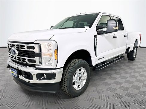 New 2026 Ford F350 XLT w/ FX4 Off-Road Package image 22