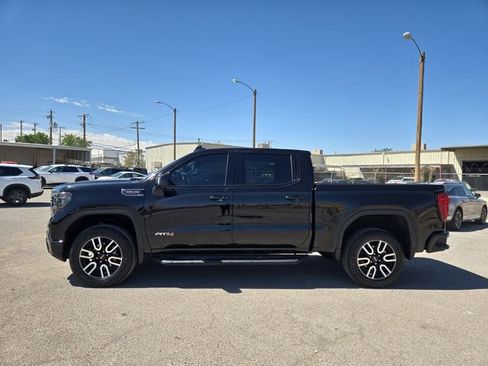 Used 2023 GMC Sierra 1500 AT4 w/ Technology Package AWD/4WD image 3