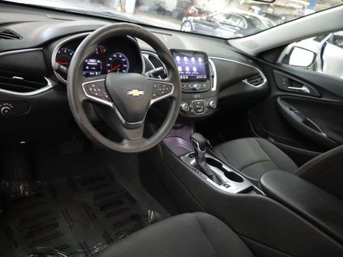 Used 2024 Chevrolet Malibu LS image 6
