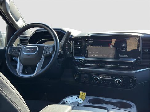Used 2024 GMC Sierra 1500 SLE w/ Preferred Package image 16