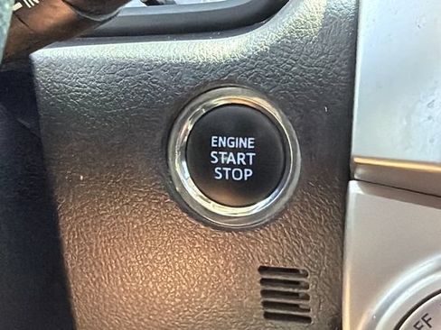 Used 2021 Toyota 4Runner SR5 Premium w/ Moonroof Package AWD/4WD image 30