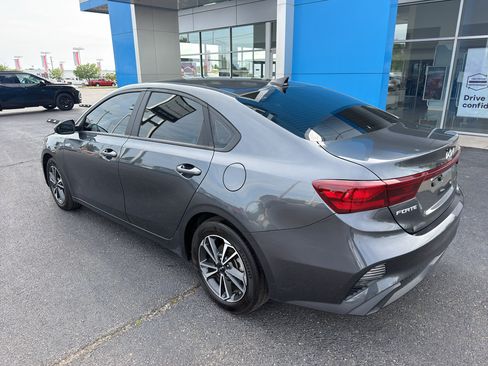 Used 2024 Kia Forte LXS FWD image 6