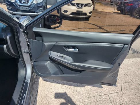Used 2021 Nissan Sentra SV FWD image 18