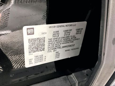 Used 2024 Chevrolet Tahoe High Country AWD/4WD image 34