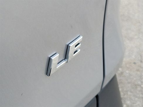 Used 2025 Toyota RAV4 LE image 7