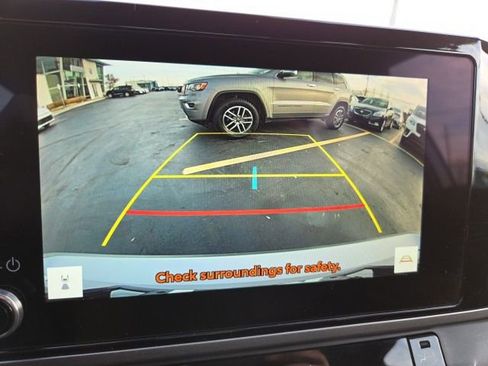 Used 2025 Toyota Camry LE image 15