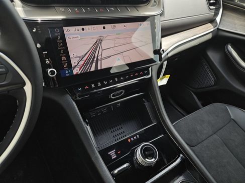New 2026 Jeep Grand Cherokee Altitude AWD/4WD image 14