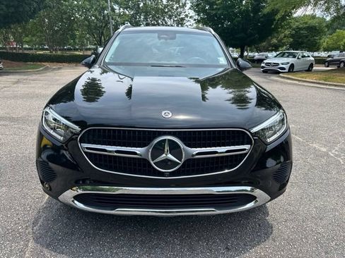 Used 2023 Mercedes-Benz GLC 300 4MATIC image 2