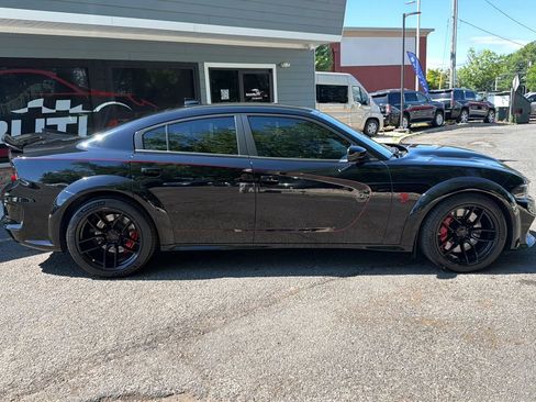 Used 2023 Dodge Charger SRT Hellcat RWD image 4