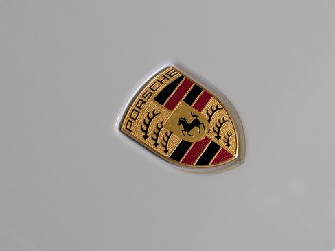 Certified 2023 Porsche 911 Targa 4 GTS AWD/4WD image 18
