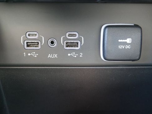 Used 2024 Jeep Grand Cherokee L Limited w/ Black Appearance Package image 24