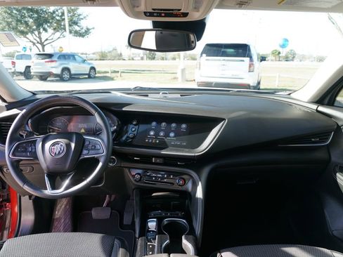 Used 2023 Buick Envision Preferred image 22