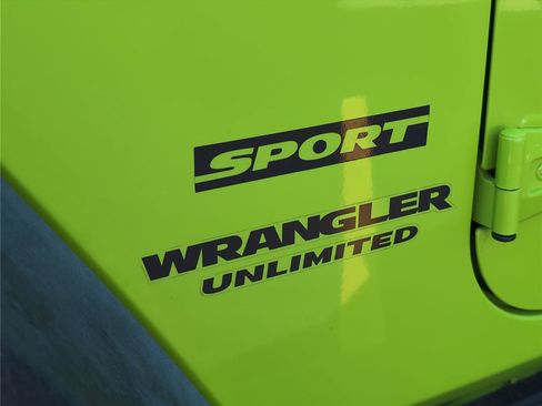 Used 2013 Jeep Wrangler Unlimited Sport AWD/4WD image 10