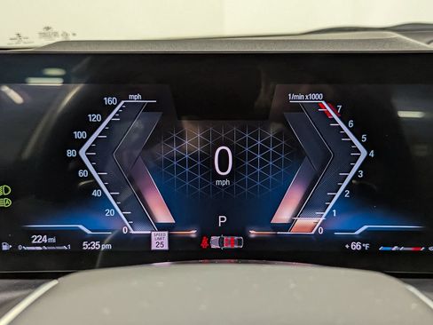 Certified 2023 BMW 330i xDrive Sedan w/ Driving Assistance Package image 31