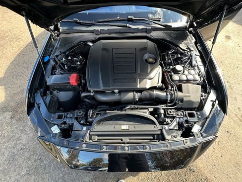 Used 2018 Jaguar XE Premium image 20