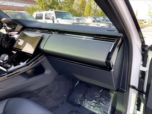 New 2026 Land Rover Range Rover Sport Dynamic SE image 28