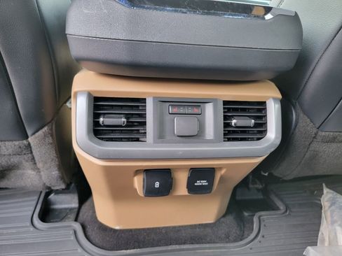 Used 2021 Ford F150 Lariat w/ Equipment Group 502A High image 14