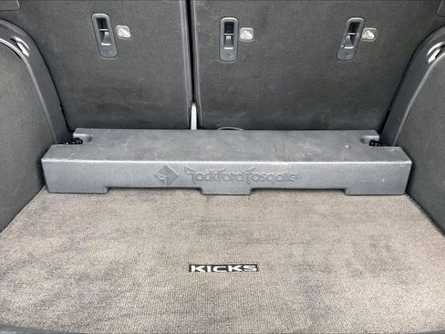 Used 2021 Nissan Kicks SR w/ Interior Electronics Package image 24