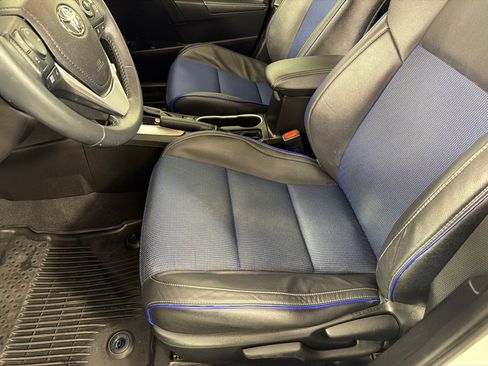 Used 2019 Toyota Corolla SE image 11