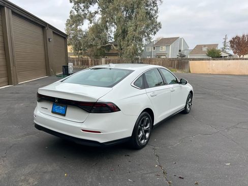 Used 2023 Honda Accord EX image 6