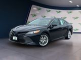 Used 2018 Toyota Camry Hybrid image 3