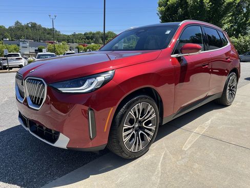 Certified 2025 BMW X3 xDrive30 w/ Premium Package AWD/4WD image 4