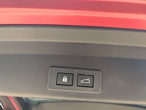 Used 2023 Subaru Ascent Limited w/ Technology Package AWD/4WD image 24