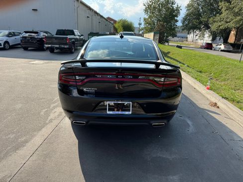 Used 2022 Dodge Charger SXT w/ Plus Group image 10