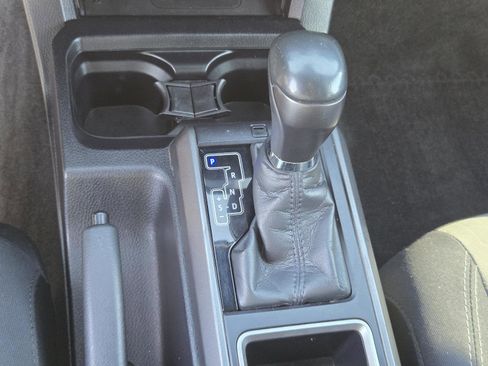 Used 2021 Toyota Tacoma TRD Sport w/ Technology Package image 13