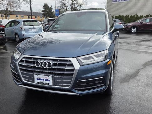 Used 2018 Audi Q5 2.0T Premium Plus w/ Premium Plus Package image 3