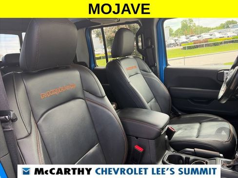 Used 2023 Jeep Gladiator Mojave AWD/4WD image 33