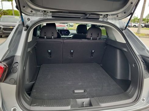 Used 2026 Chevrolet Trax LS FWD image 6