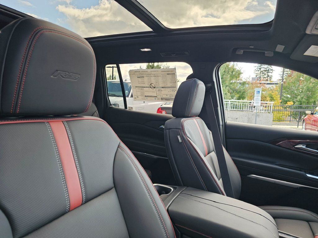 New 2027 Chevrolet Traverse RS AWD/4WD image 11