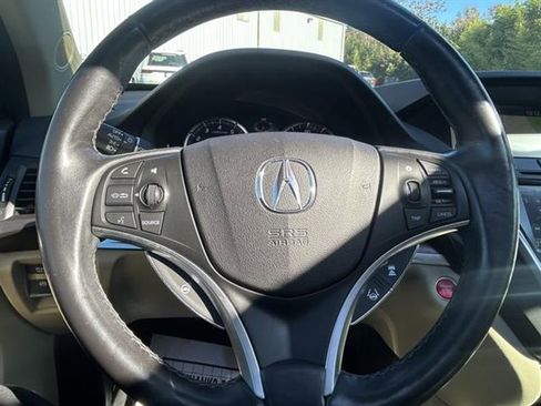 Used 2023 Acura MDX SH-AWD w/ Advance Package image 10
